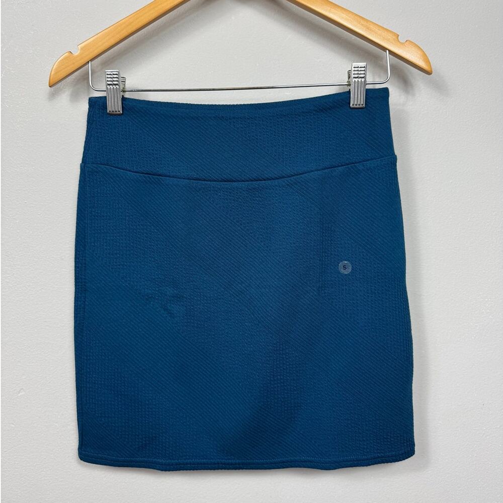 New American Eagle Outfitters Textured Mini Skirt in Dark Blue Size S - Picture 1 of 6